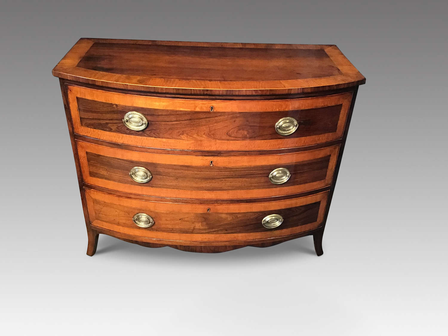 Georgian rosewood chest of drawers