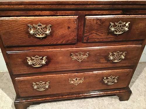 Georgian oak chest of drawers