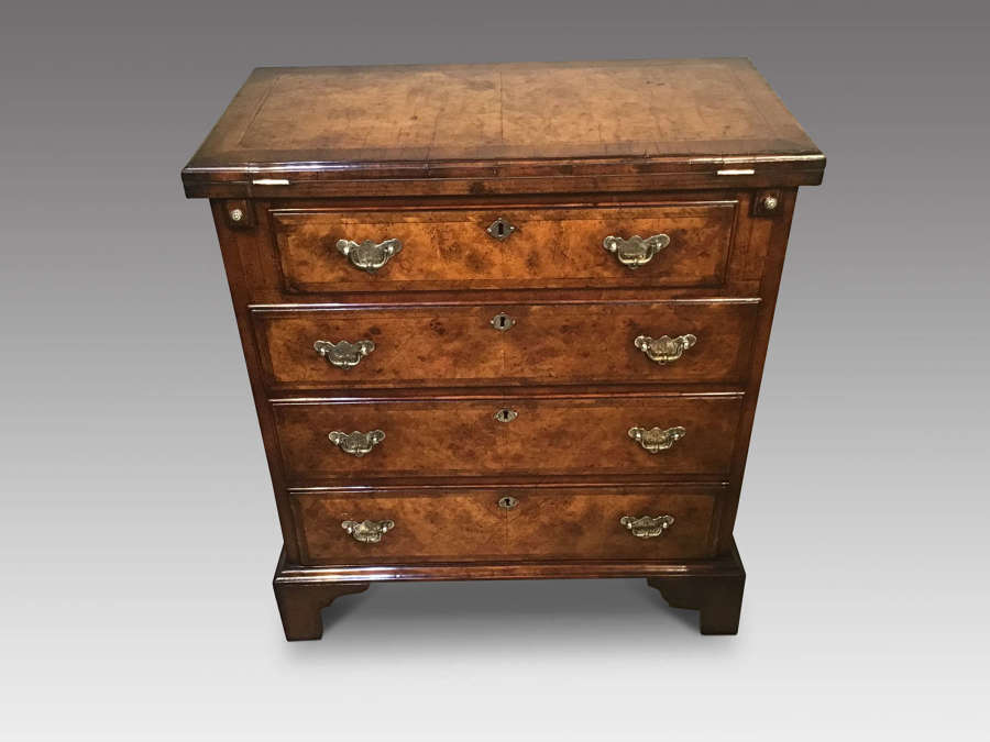 Antique walnut batchelors chest of drawers