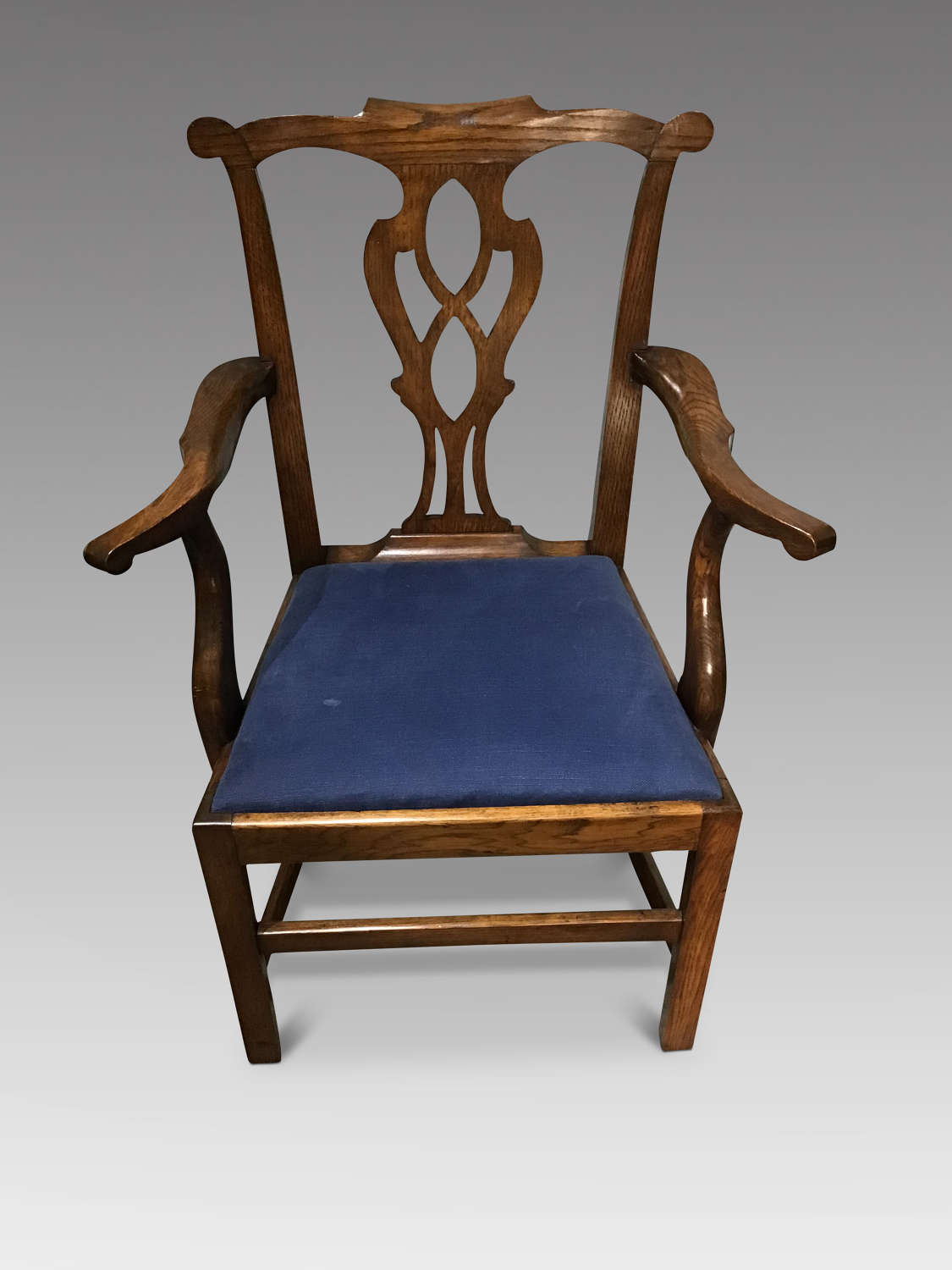 Antique elbow chair