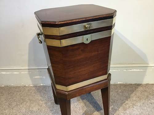 Antique mahogany cellarette.