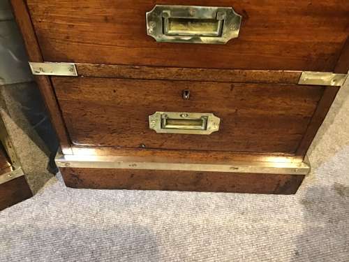 Pair of bedside chests
