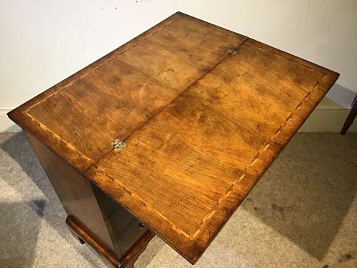 Antique walnut batchelors chest of drawers