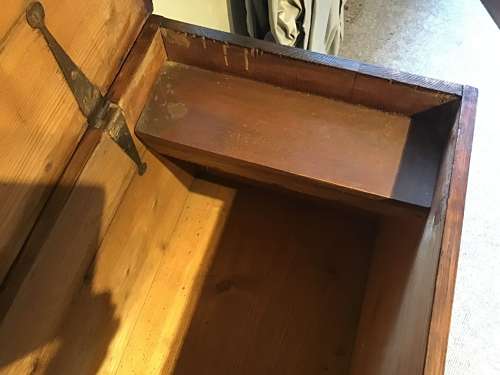 Antique Georgian pine coffer