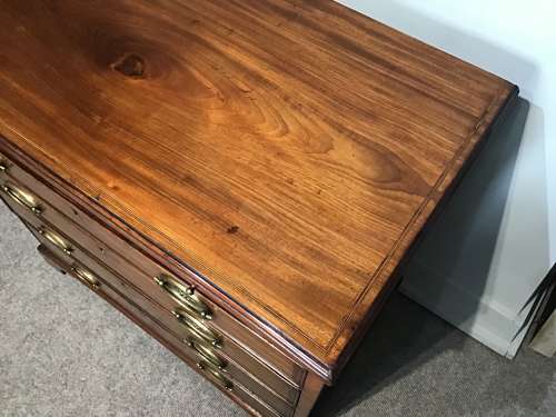 Antique mahogany chest of drawers