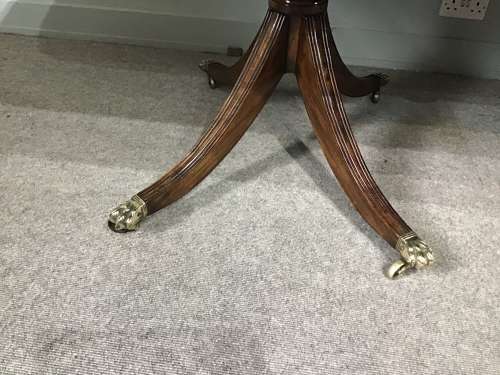 Antique mahogany pedestal dining table