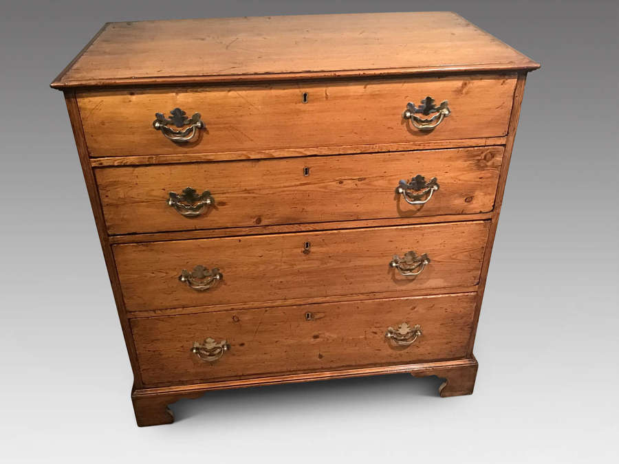 Antique pine chest of drawers