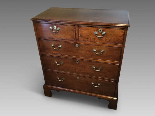 Antique oak chest of drawers