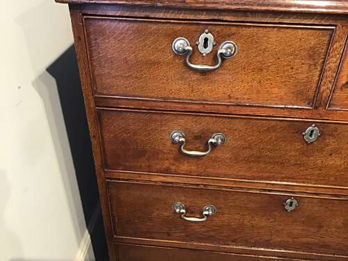Antique oak chest of drawers