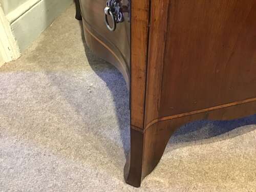 Georgian serpentine chest of drawers
