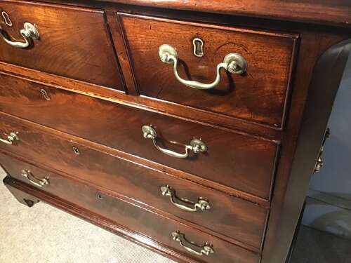 Antique mahogany chest of drawers