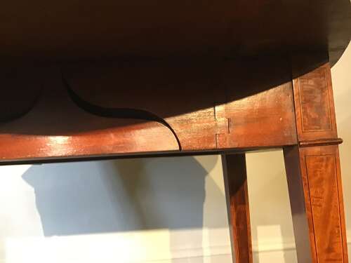 Antique pembroke table