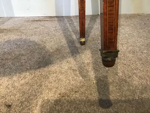 Antique pembroke table