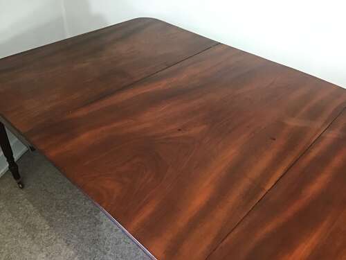 Georgian mahogany dining table