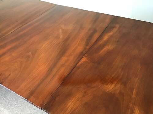 Georgian mahogany dining table