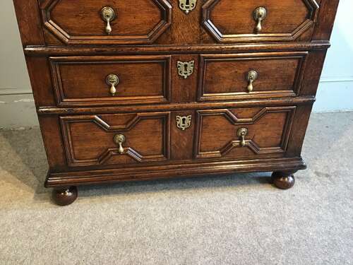 Antique oak chest of drawers