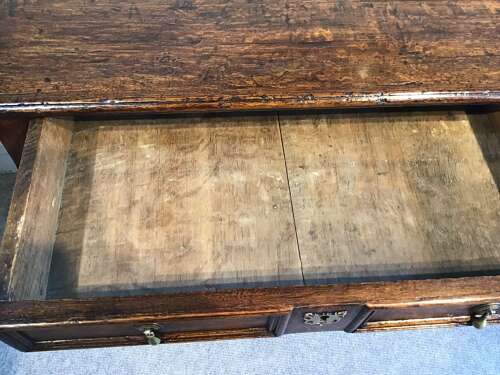 Antique oak chest of drawers