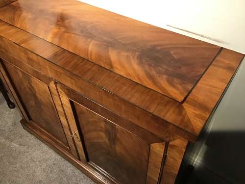 Antique mahogany sidecabinet