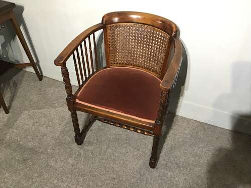 Edwardian tub chair