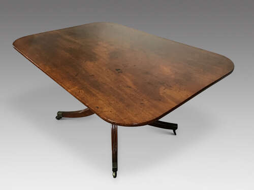 Georgian mahogany breakfast table