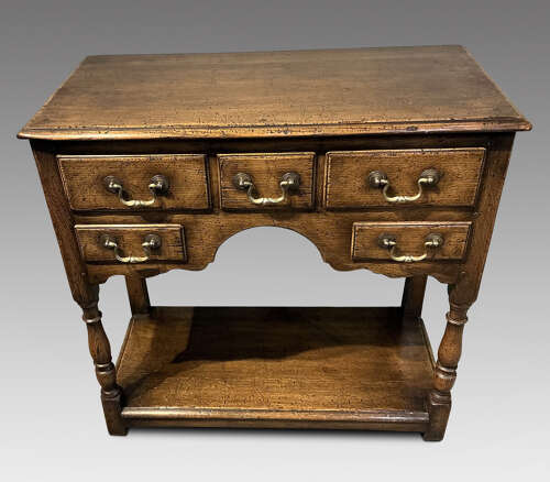 Oak sidetable