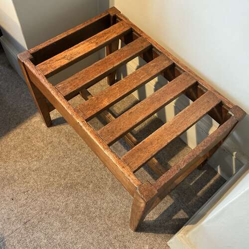 Oak luggage rack
